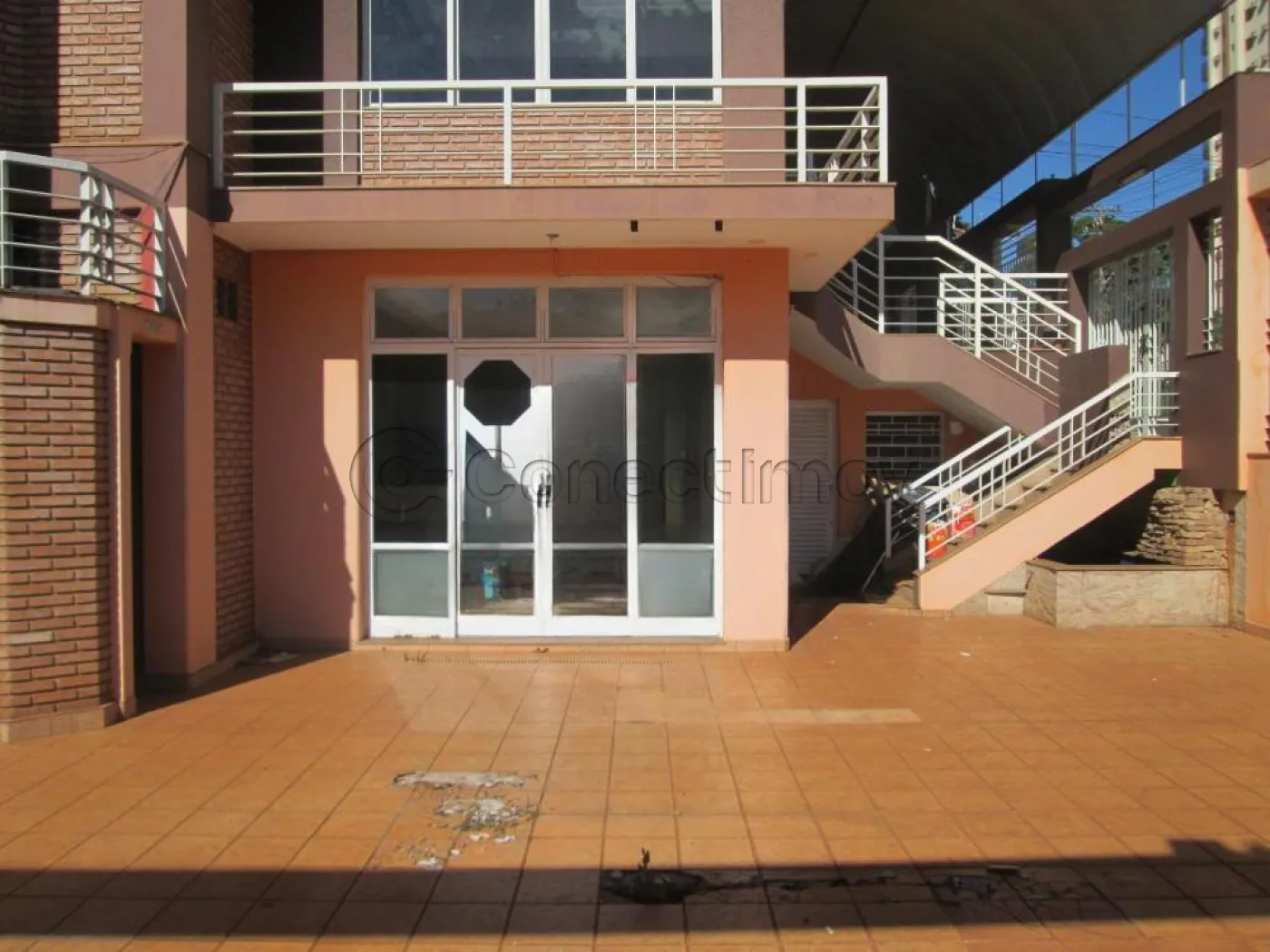 Comercial / Salão sem Condomínio em Ribeirão Preto Alugar por R$5.800,00