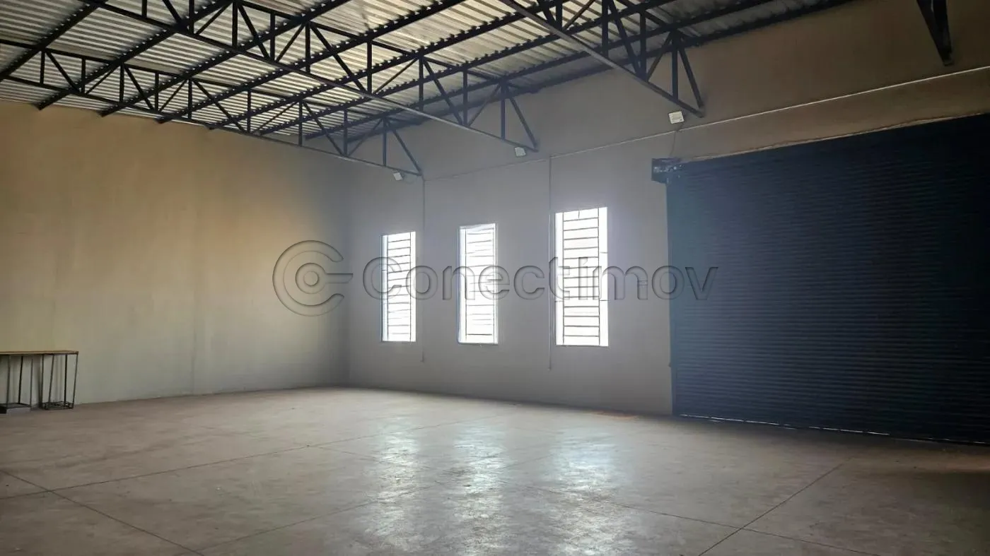 Comercial / Galpão em Ribeirão Preto Alugar por R$5.900,00