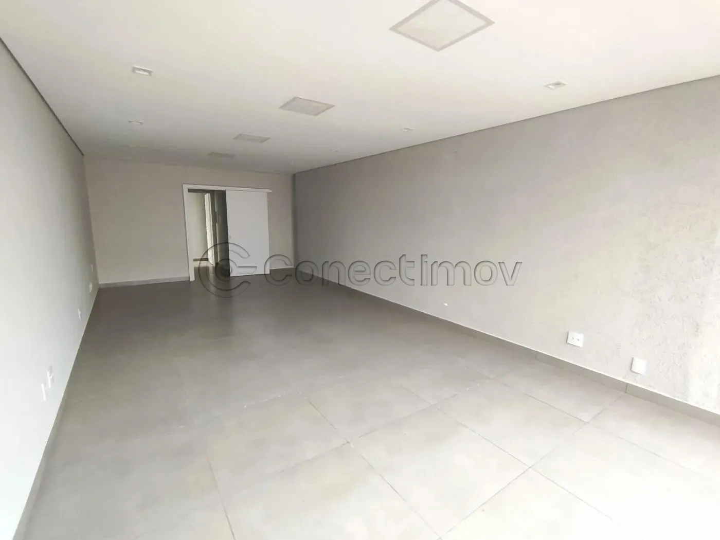 Comercial / Padrão em Ribeirão Preto Alugar por R$2.600,00