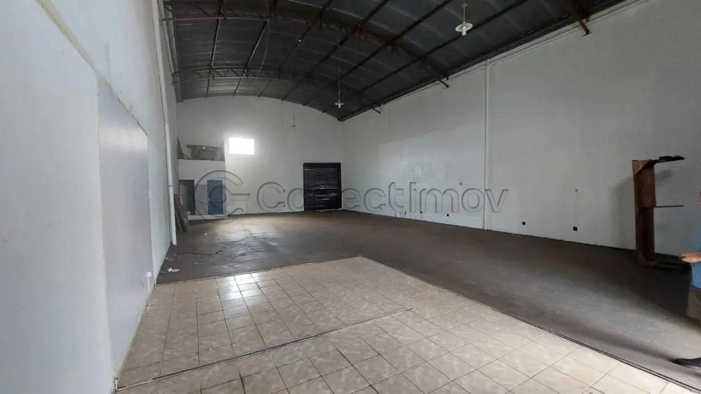 Comercial / Salão sem Condomínio em Ribeirão Preto Alugar por R$4.500,00