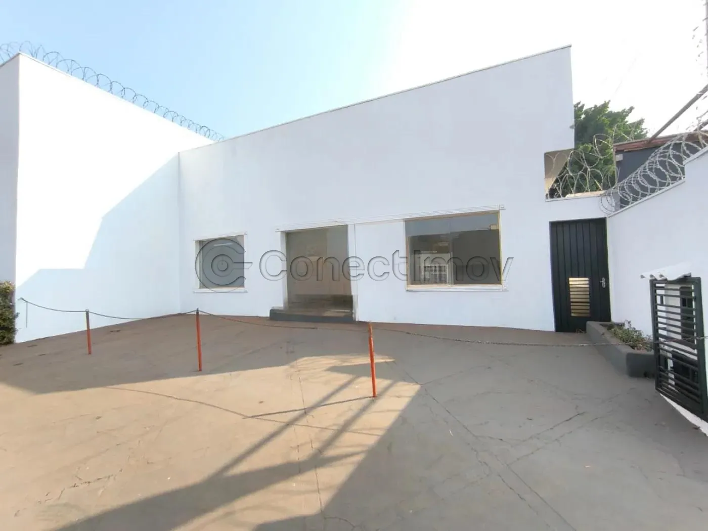 Comercial / Salão sem Condomínio em Ribeirão Preto Alugar por R$6.000,00