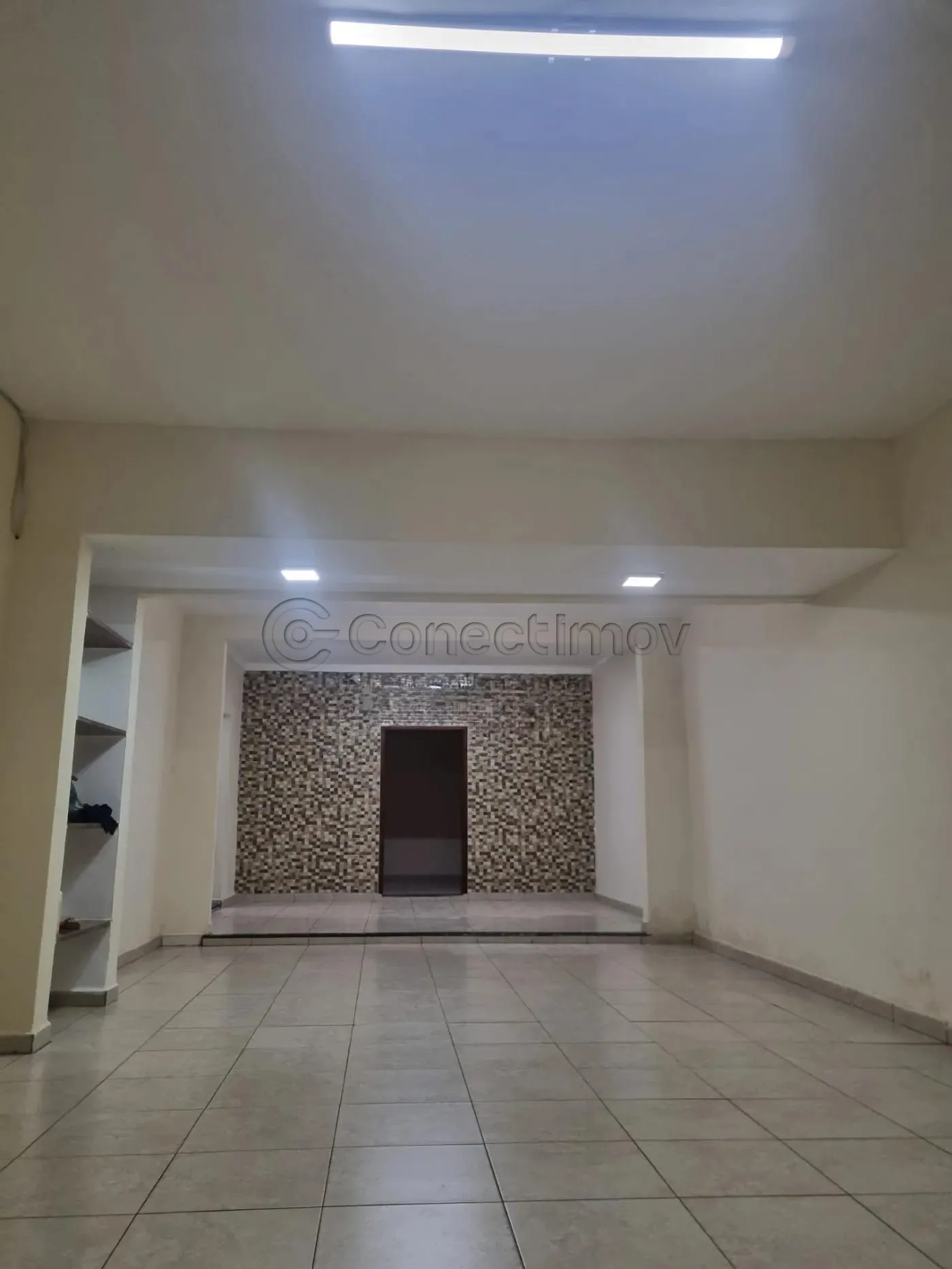 Comercial / Padrão em Ribeirão Preto Alugar por R$3.000,00