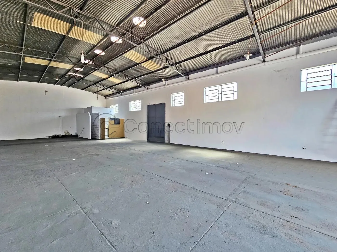 Comercial / Galpão em Ribeirão Preto Alugar por R$4.000,00