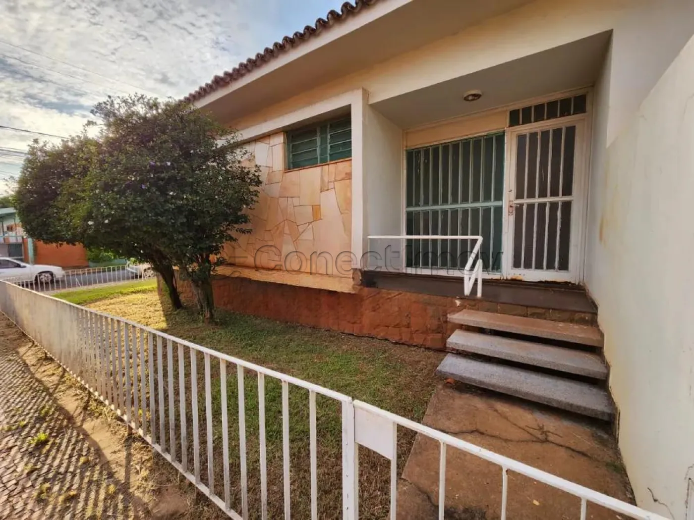 Casa / Padrão em Ribeirão Preto , Comprar por R$700.000,00