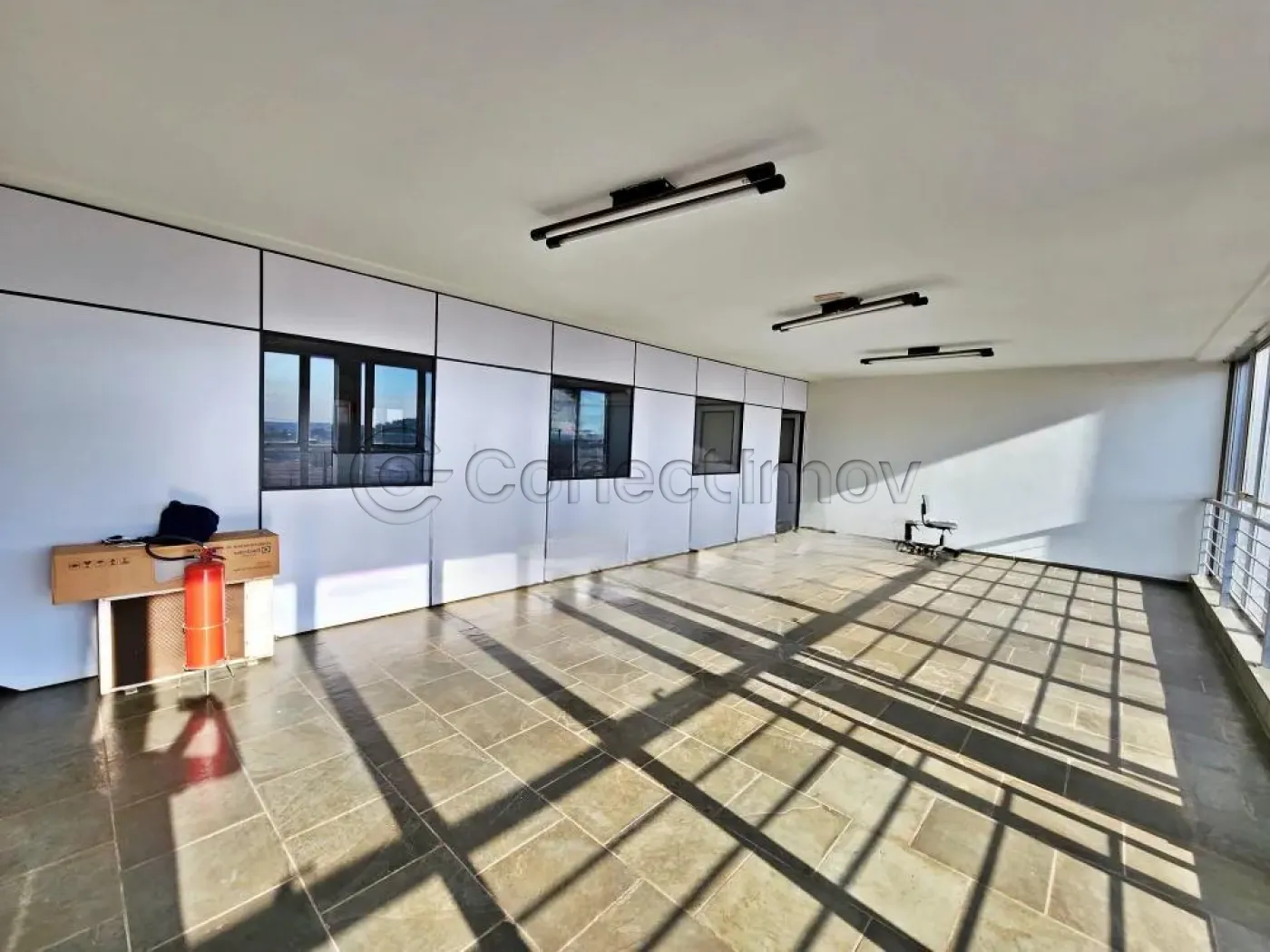 Comercial / Sala sem Condomínio em Ribeirão Preto Alugar por R$2.500,00