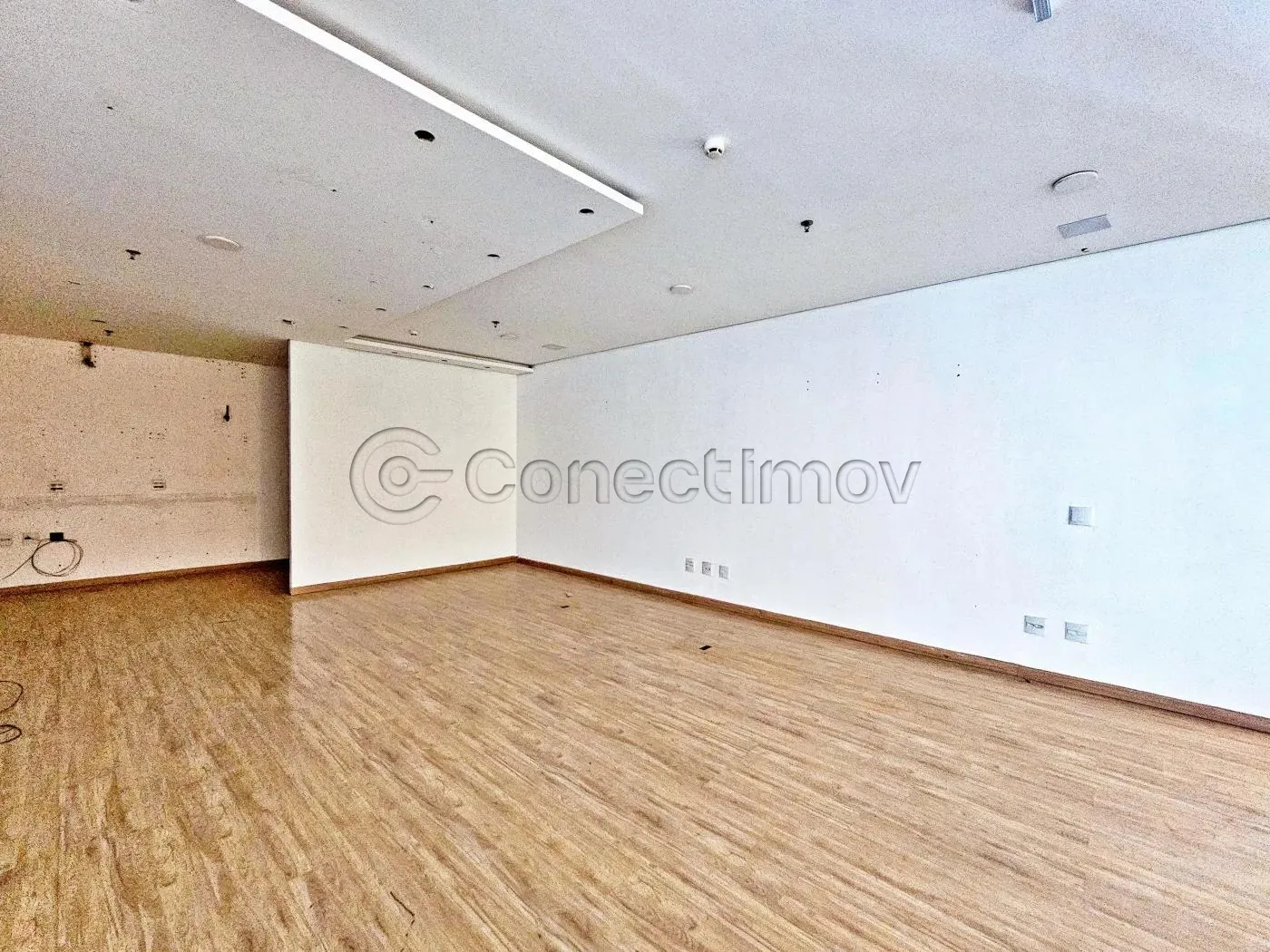 Comercial / Sala sem Condomínio em Ribeirão Preto Alugar por R$6.000,00