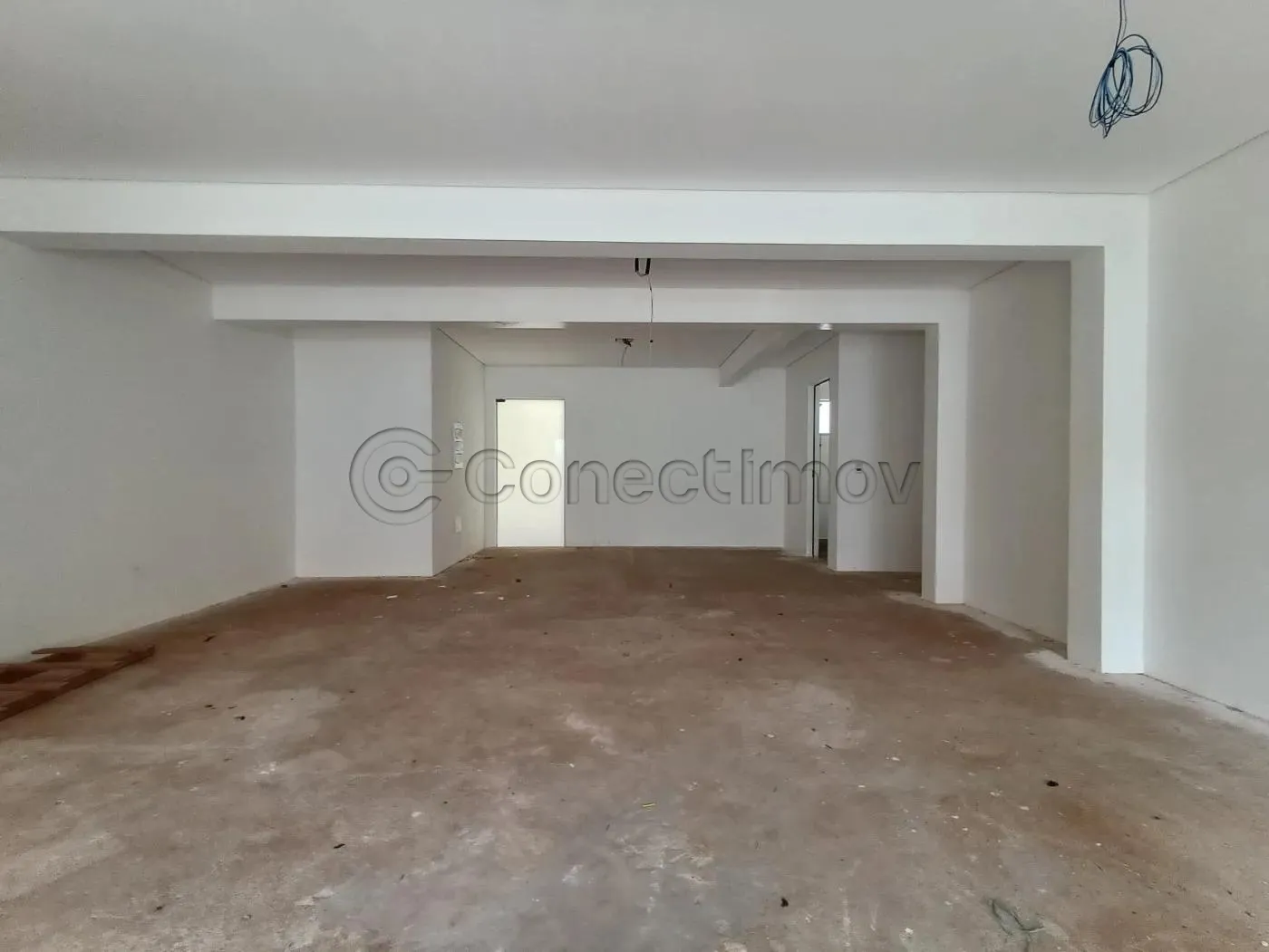 Comercial / Sala sem Condomínio em Ribeirão Preto Alugar por R$4.300,00