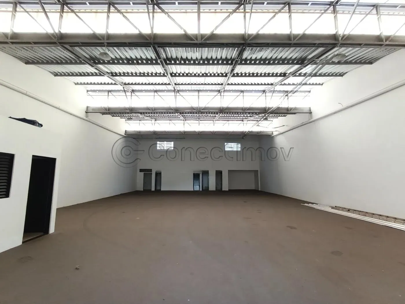 Comercial / Galpão em Ribeirão Preto Alugar por R$6.000,00