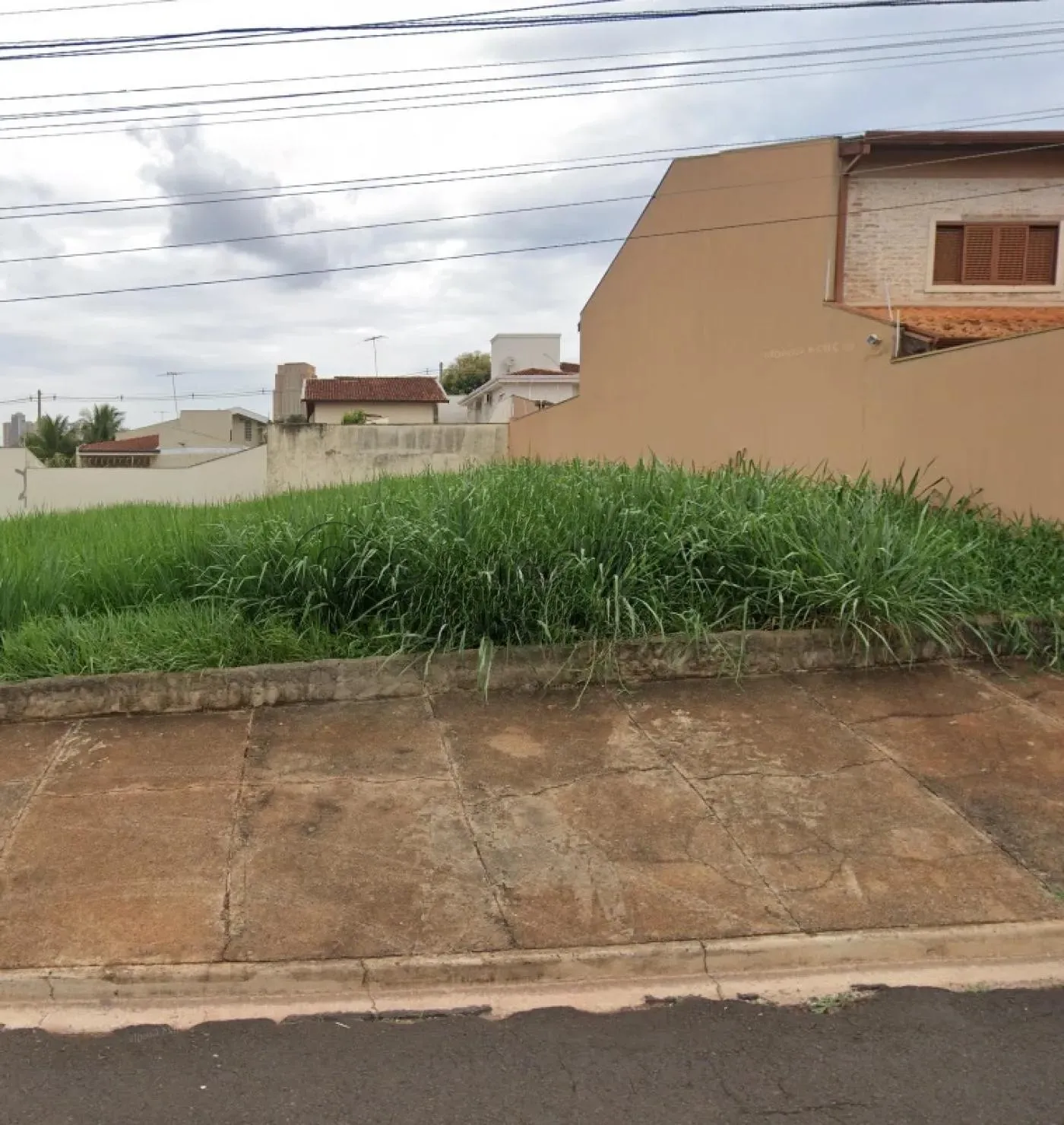 Terreno / Padrão em Ribeirão Preto Alugar por R$3.200,00