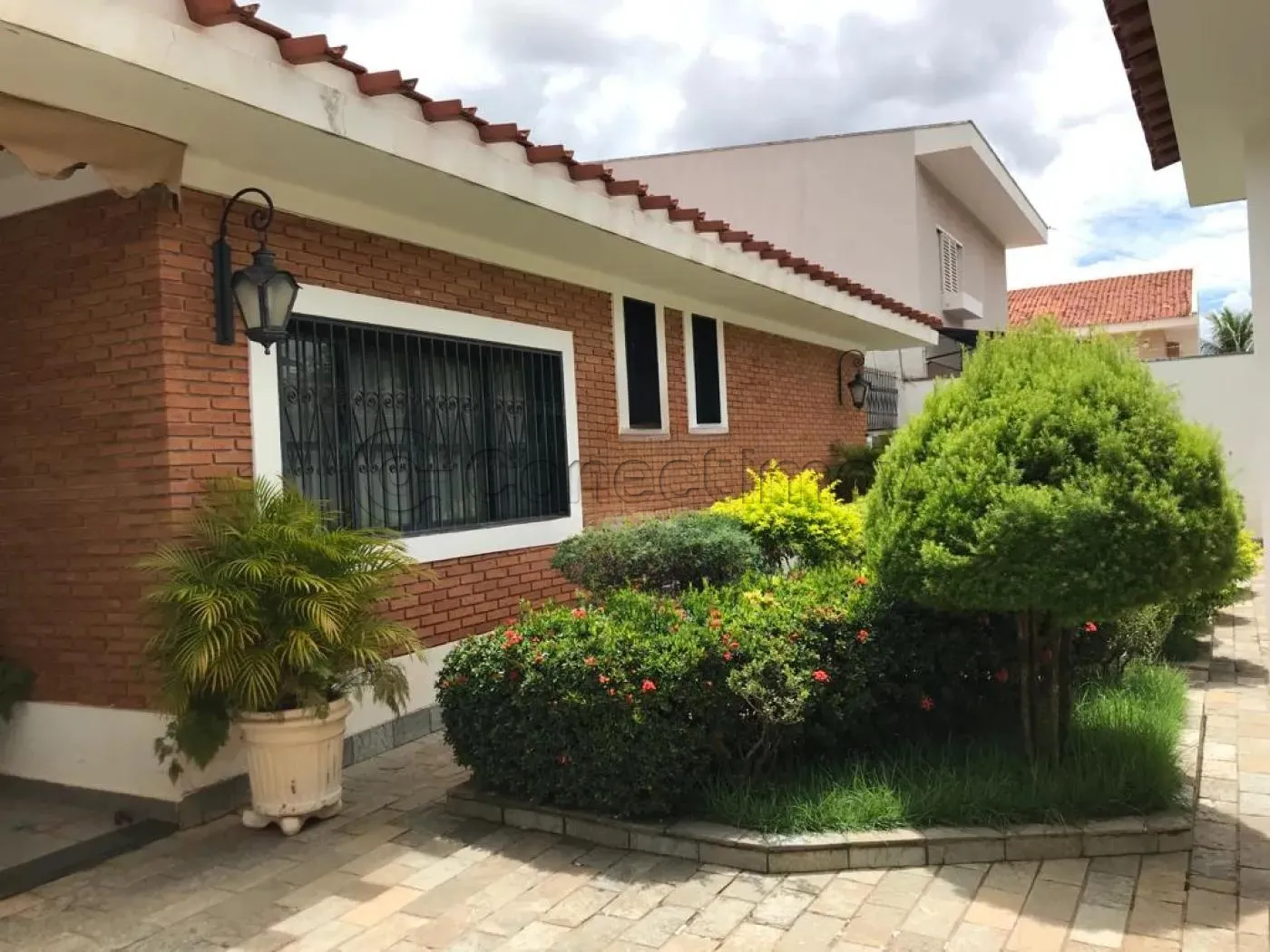 Casa / Padrão em Ribeirão Preto Alugar por R$6.000,00