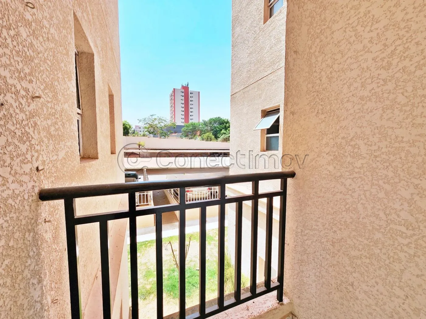 Apartamento / Padrão em Ribeirão Preto Alugar por R$1.800,00