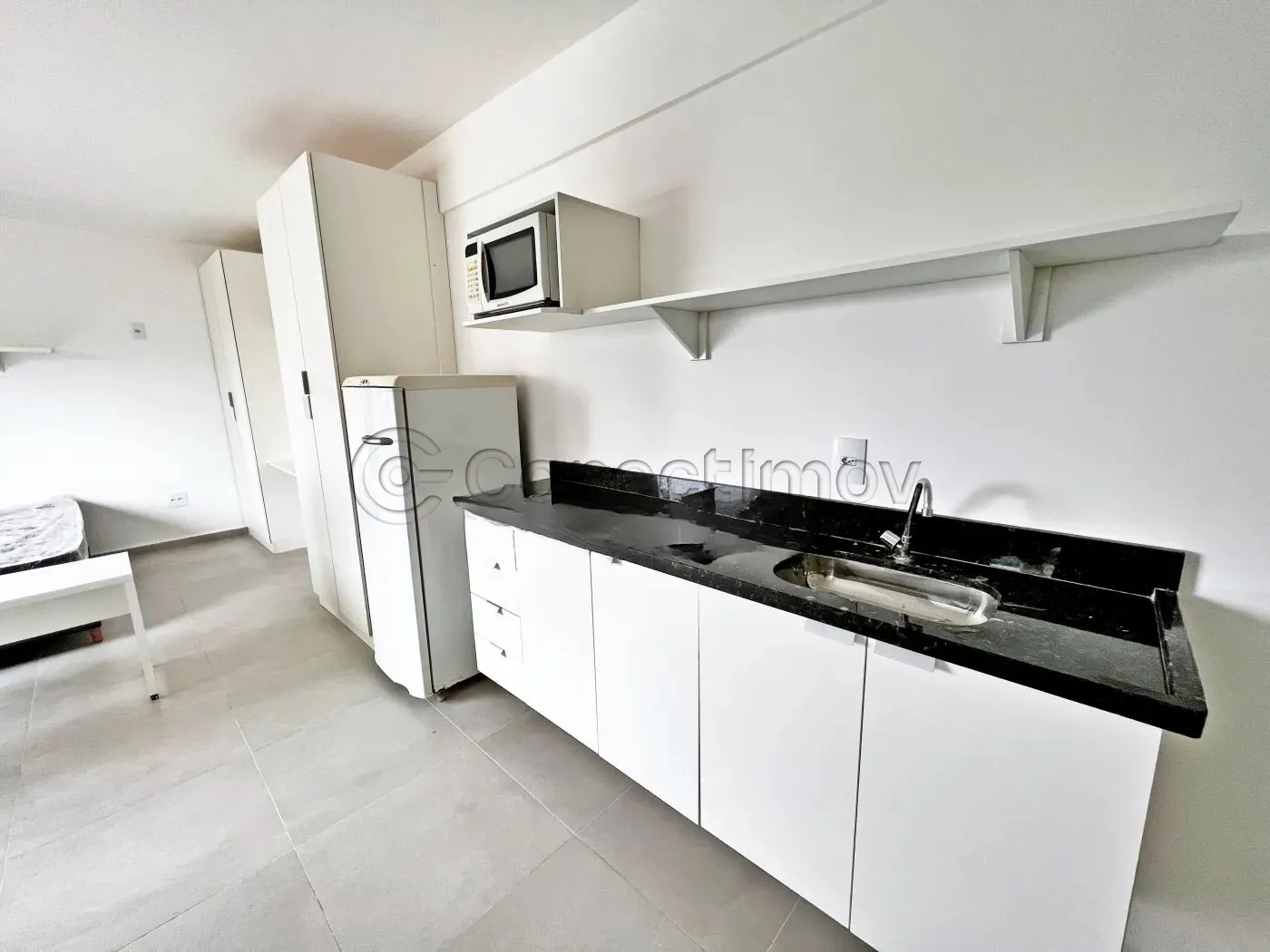 Apartamento / Kitchnet sem Condomínio em Ribeirão Preto Alugar por R$1.550,00