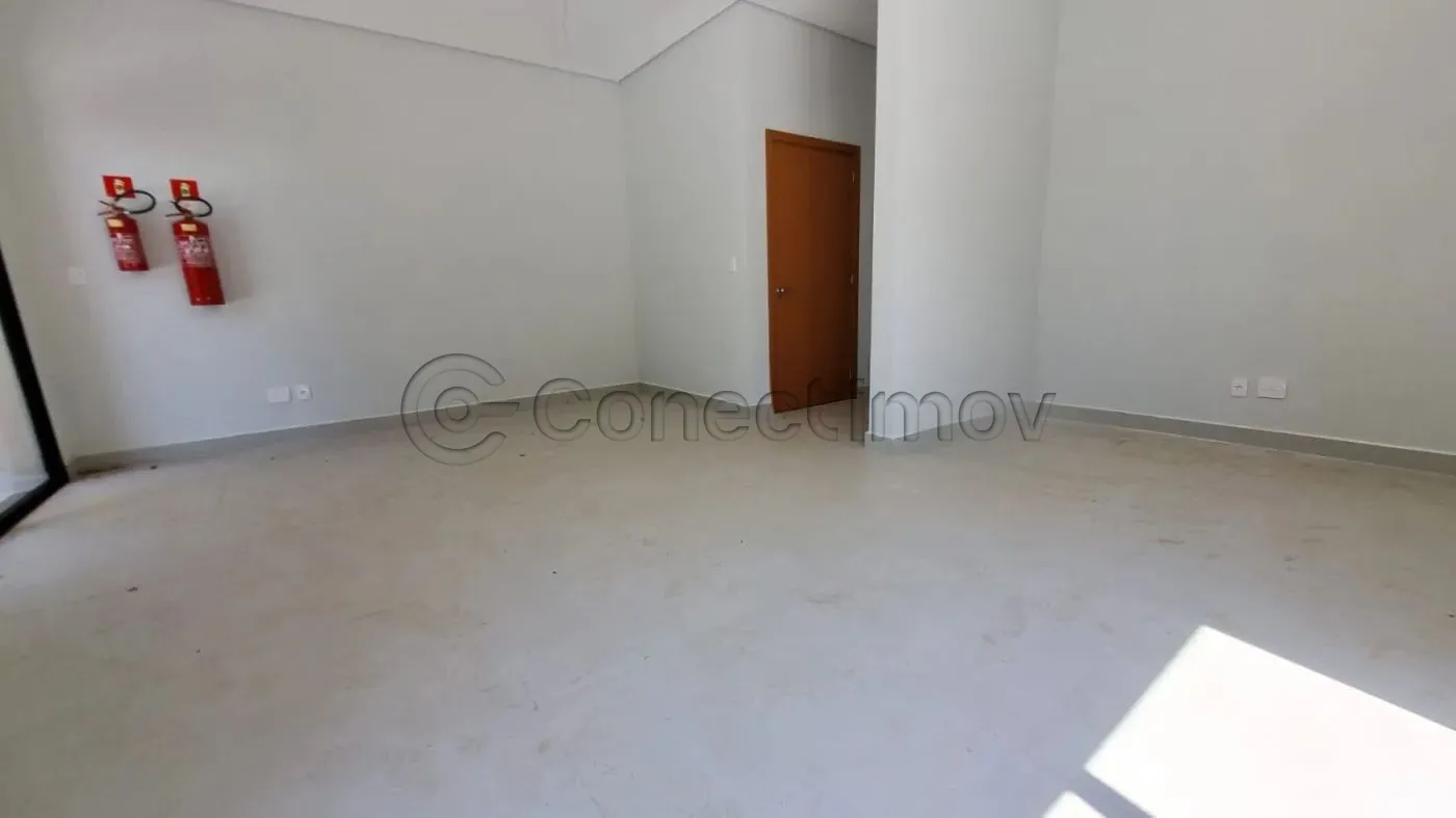 Comercial / Sala sem Condomínio em Ribeirão Preto Alugar por R$2.200,00