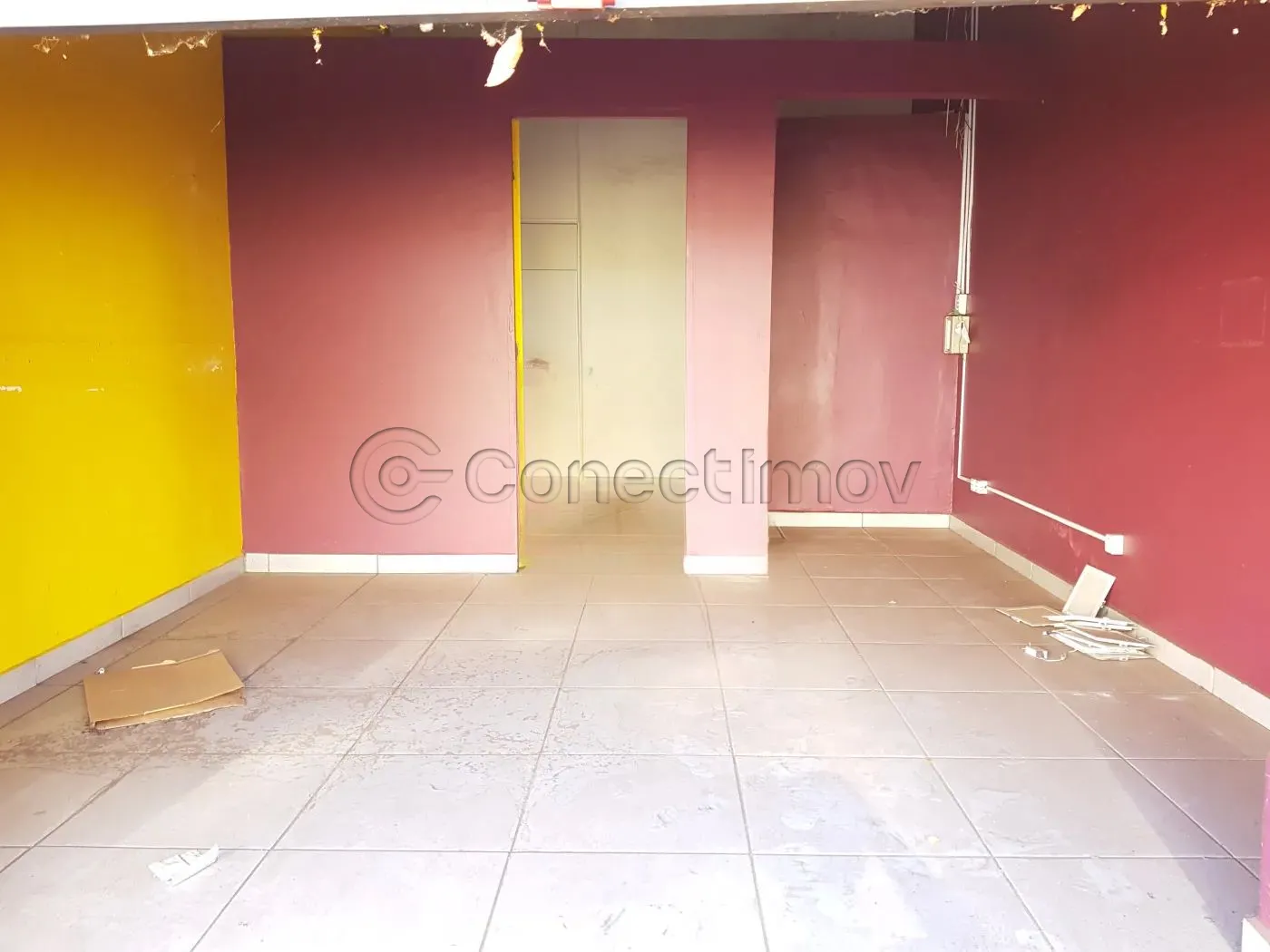 Comercial / Padrão em Ribeirão Preto Alugar por R$1.750,00
