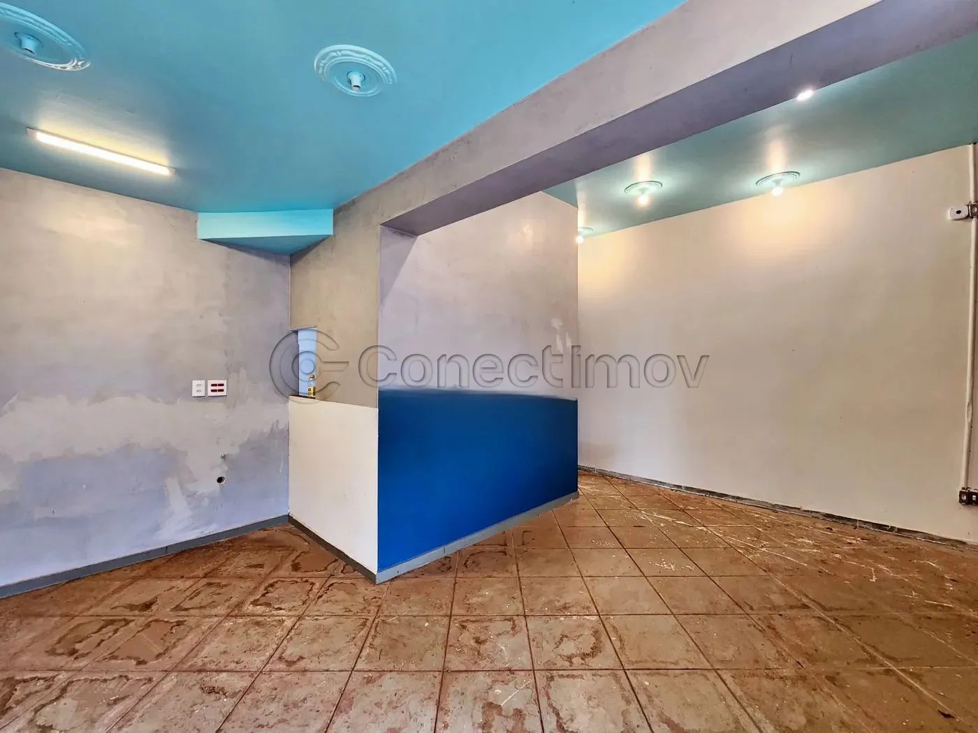 Comercial / Padrão em Ribeirão Preto Alugar por R$2.000,00