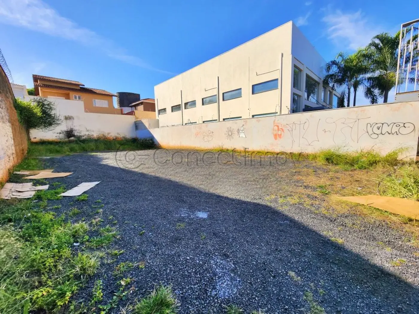 Terreno / Padrão em Ribeirão Preto Alugar por R$3.000,00