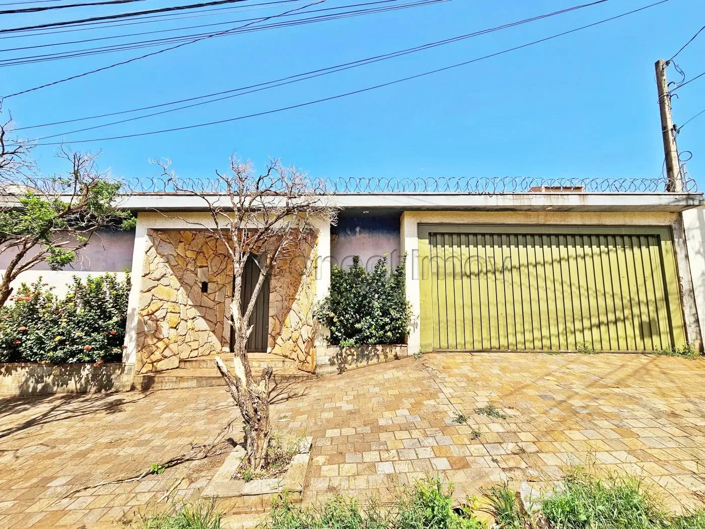 Casa / Padrão em Ribeirão Preto , Comprar por R$695.000,00
