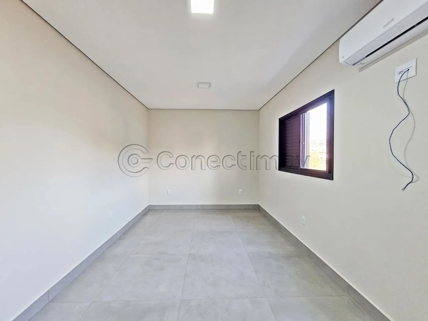 Comercial / Sala sem Condomínio em Ribeirão Preto Alugar por R$1.700,00