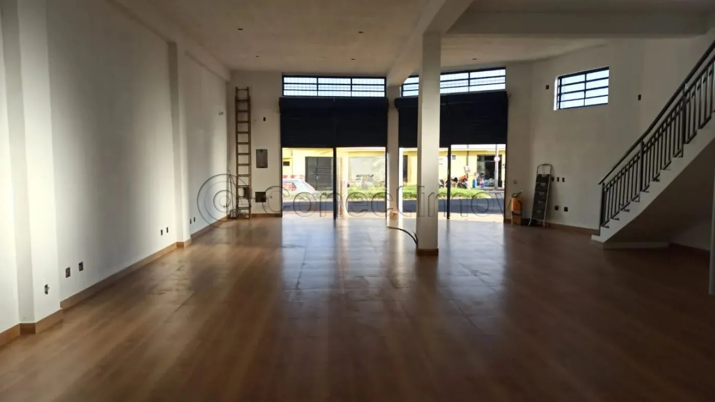 Comercial / Salão sem Condomínio em Ribeirão Preto Alugar por R$5.000,00