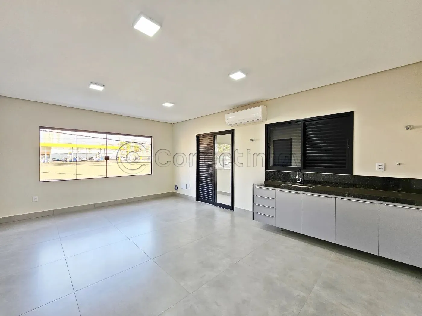 Comercial / Sala sem Condomínio em Ribeirão Preto Alugar por R$2.000,00