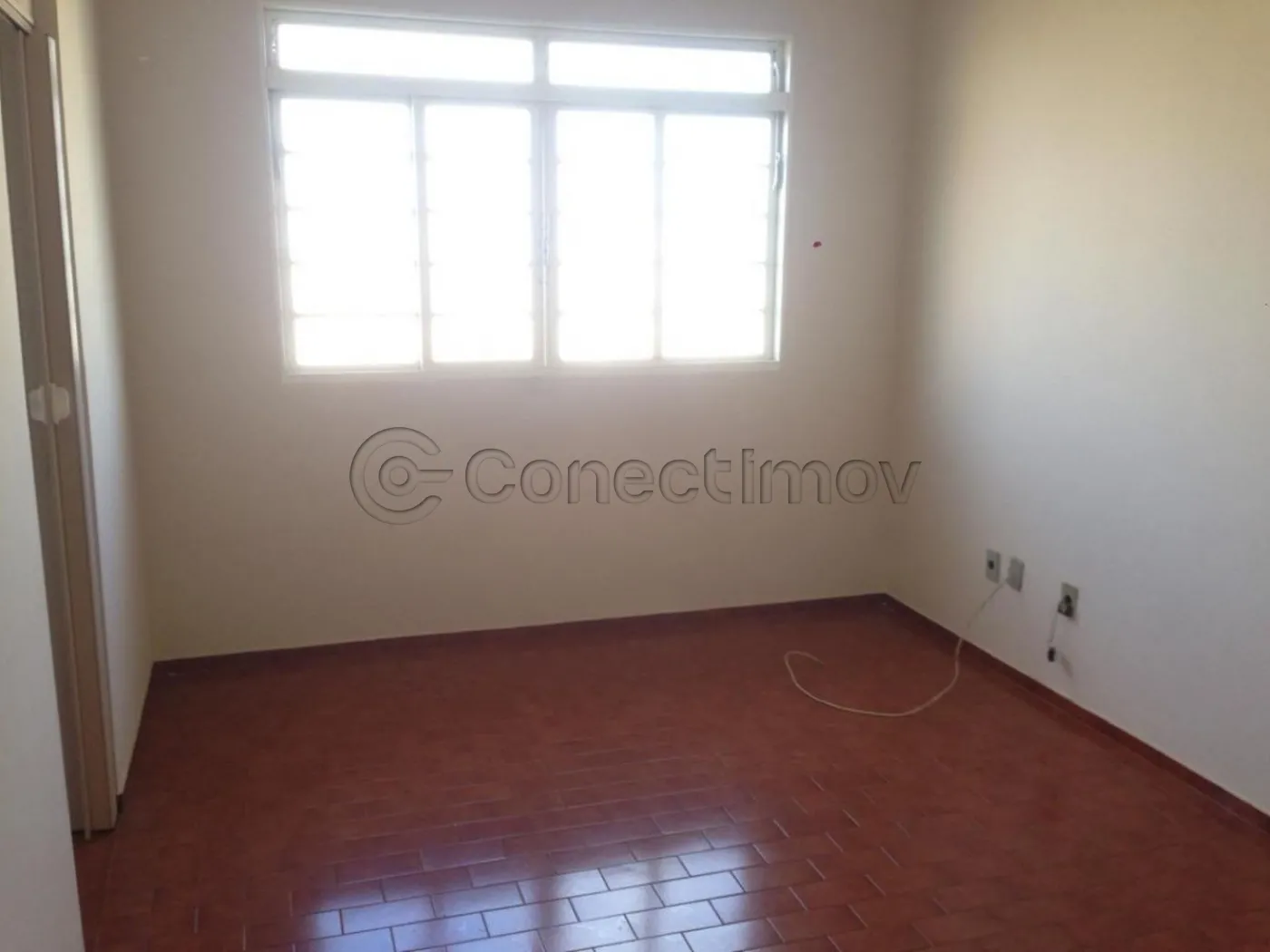Comercial / Ponto Comercial em Ribeirão Preto Alugar por R$1.500,00