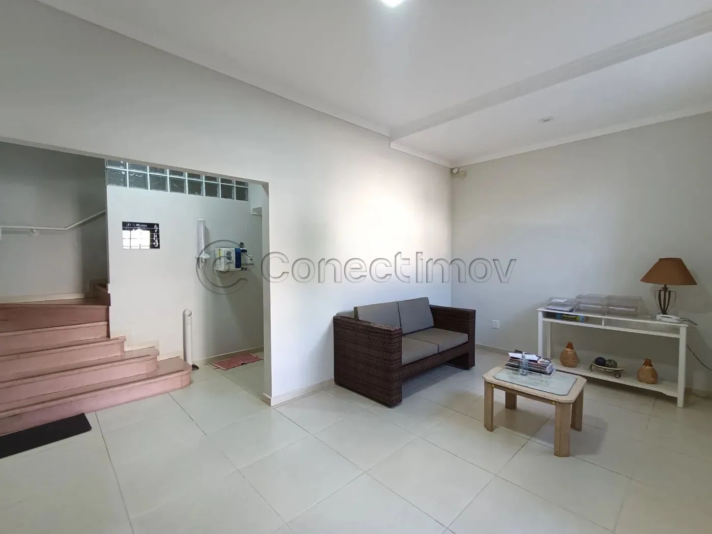 Comercial / Sala sem Condomínio em Ribeirão Preto Alugar por R$1.600,00
