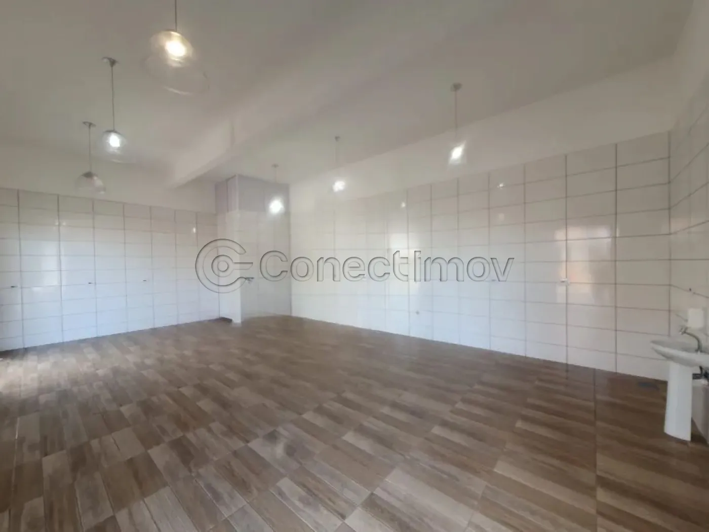 Comercial / Salão sem Condomínio em Ribeirão Preto Alugar por R$1.860,00