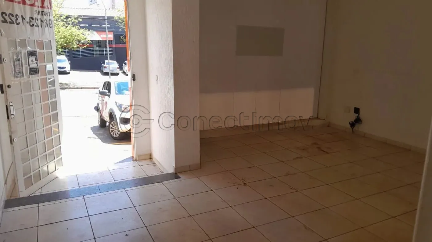 Comercial / Padrão em Ribeirão Preto Alugar por R$4.400,00