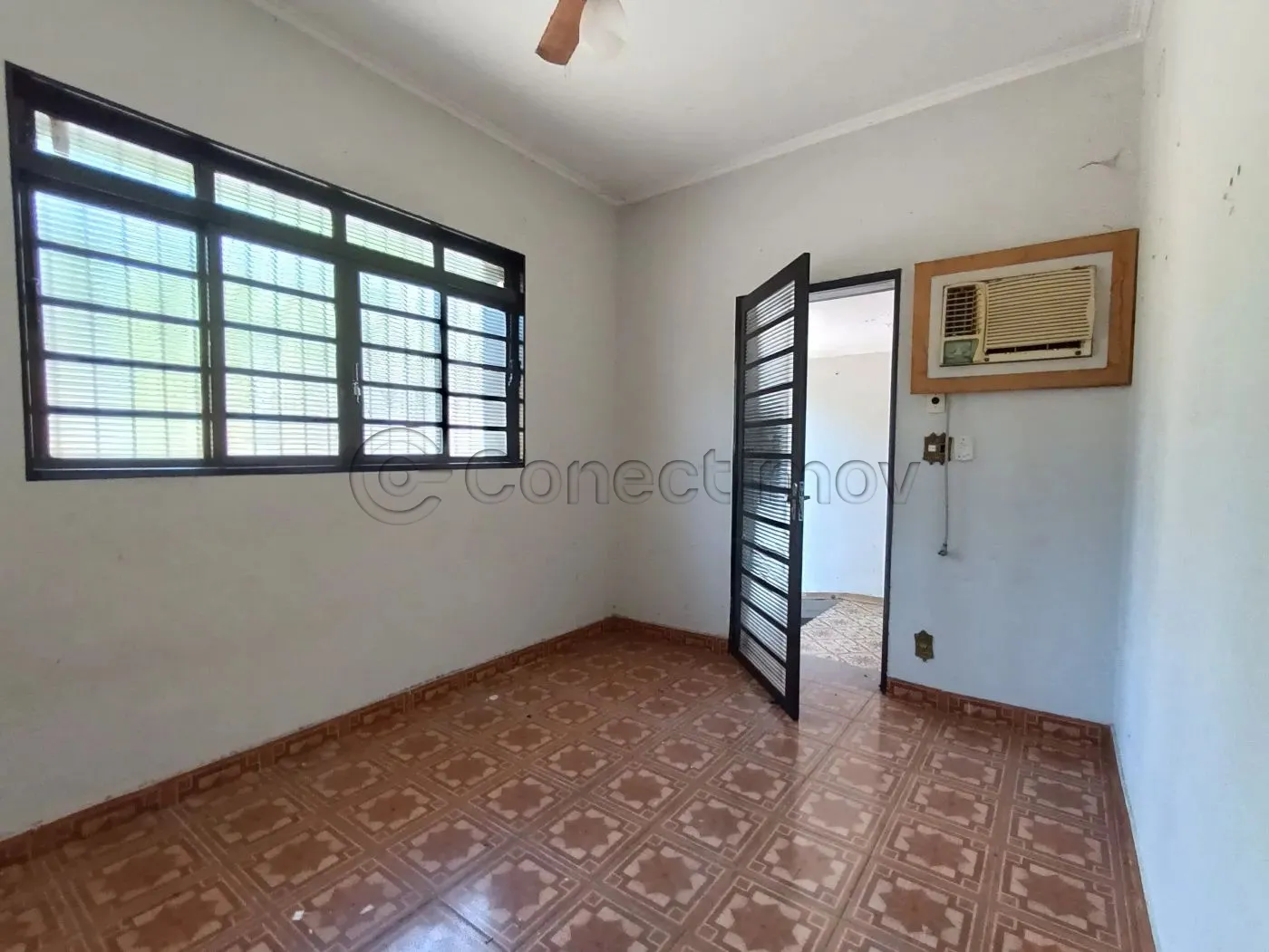 Casa / Padrão em Ribeirão Preto , Comprar por R$330.000,00