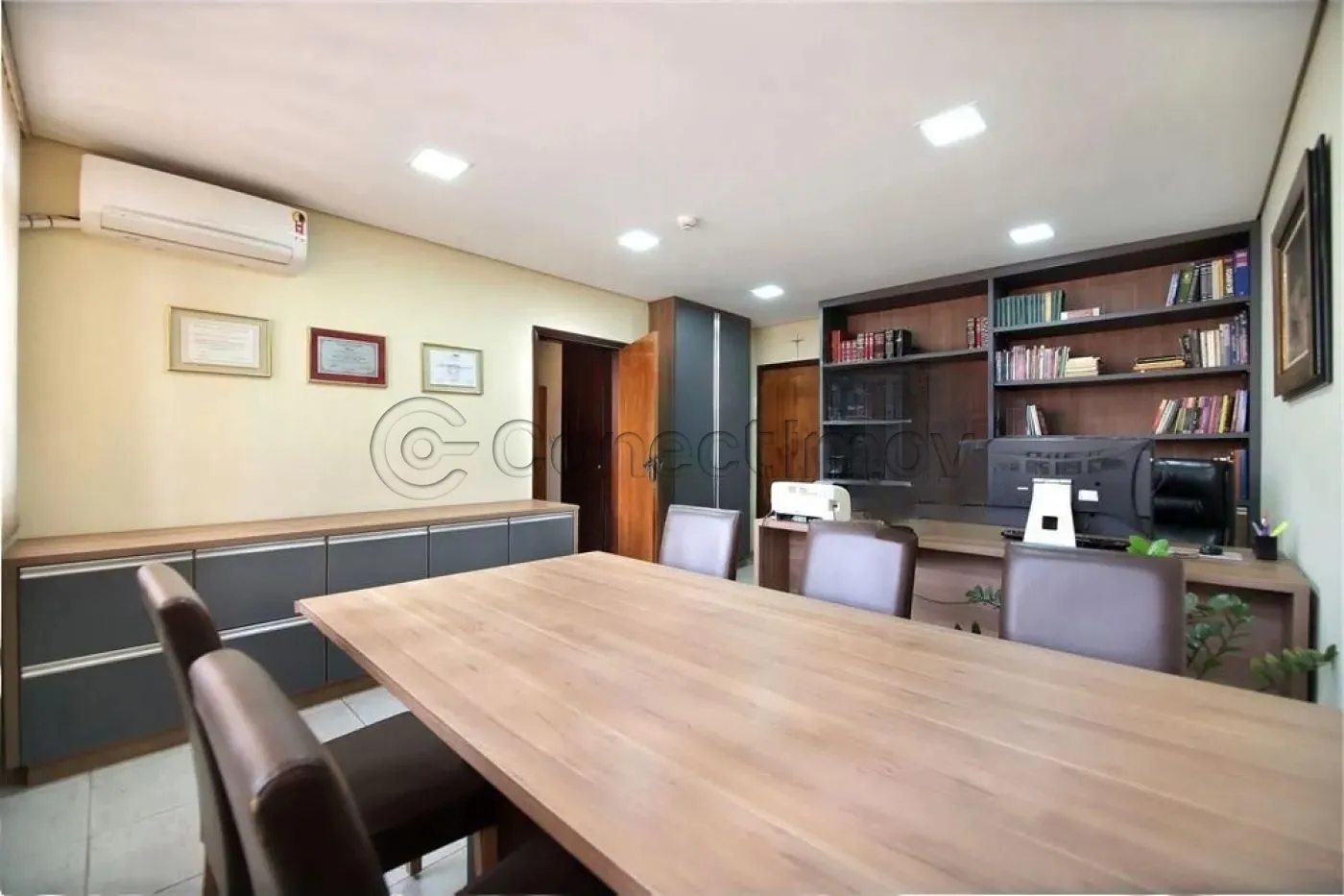 Comercial / Sala sem Condomínio em Ribeirão Preto Alugar por R$1.650,00