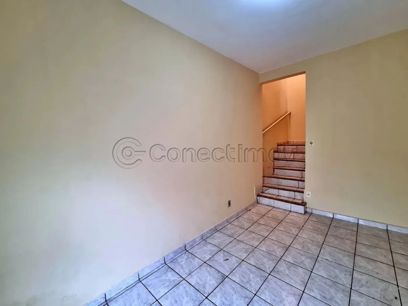 Comercial / Padrão em Ribeirão Preto Alugar por R$1.500,00