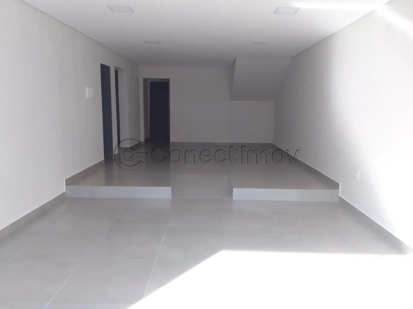 Comercial / Padrão em Ribeirão Preto Alugar por R$3.500,00
