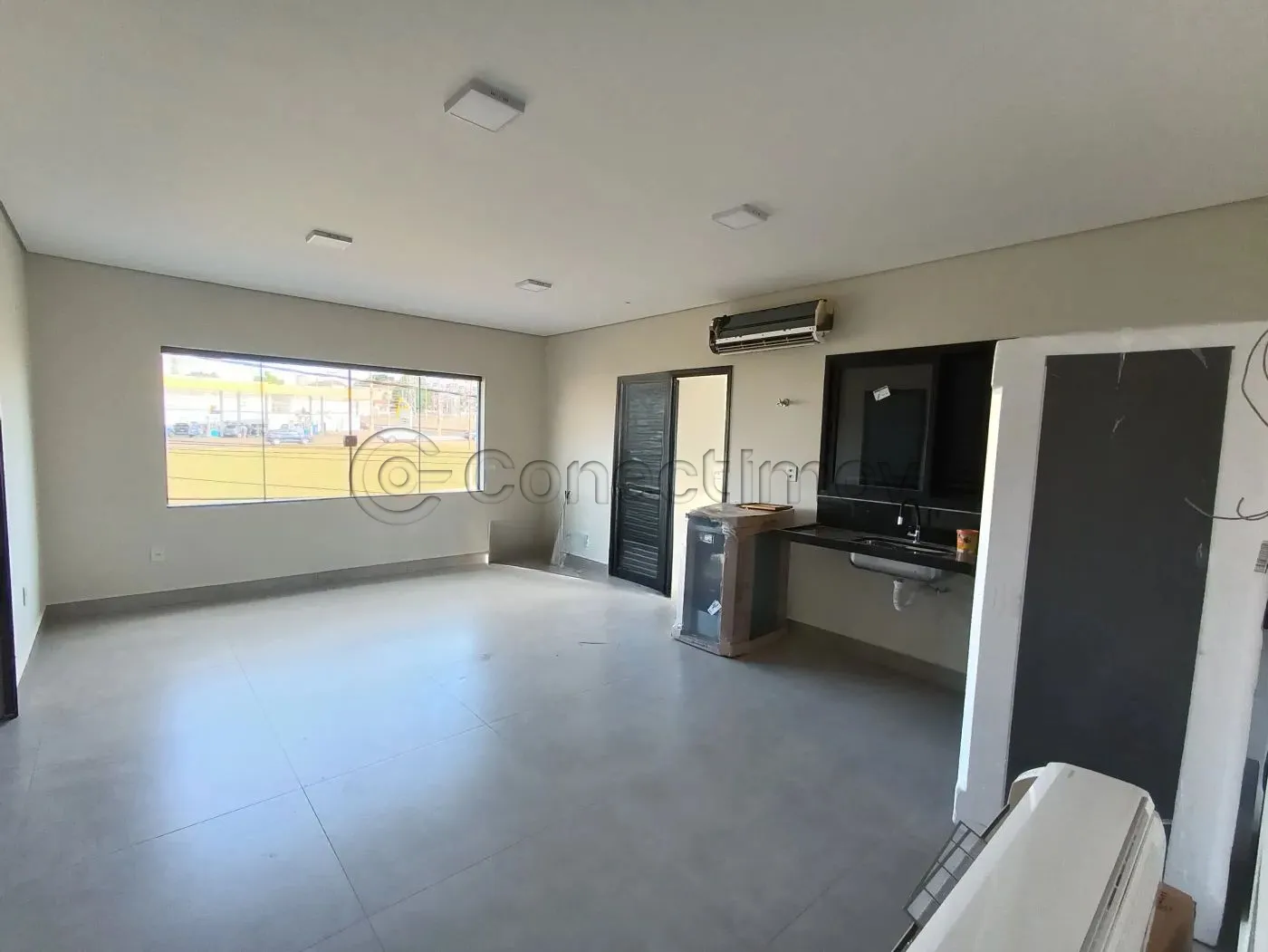 Comercial / Sala sem Condomínio em Ribeirão Preto Alugar por R$1.800,00