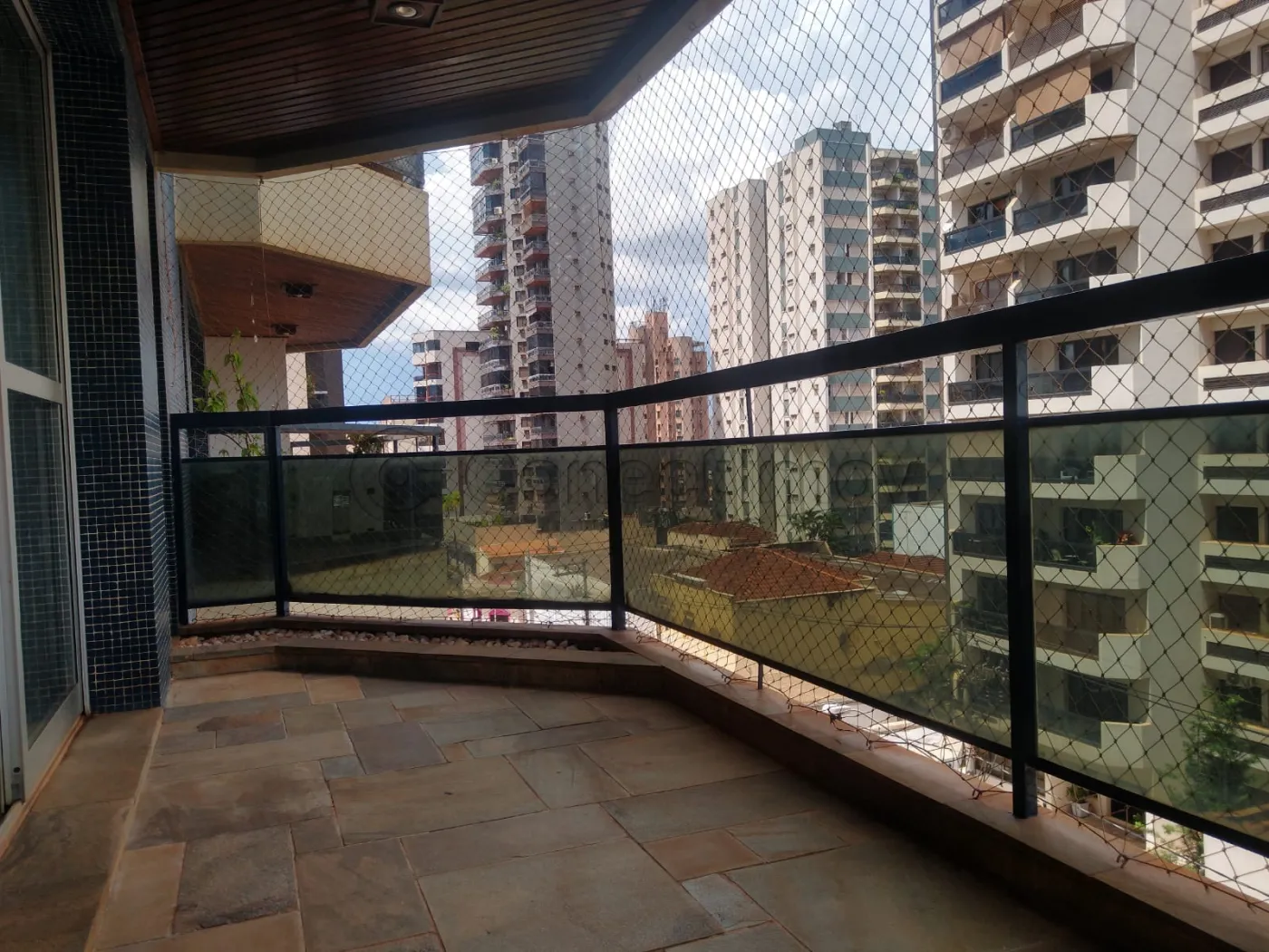 Apartamento / Apartamento em Ribeirão Preto Alugar por R$2.800,00