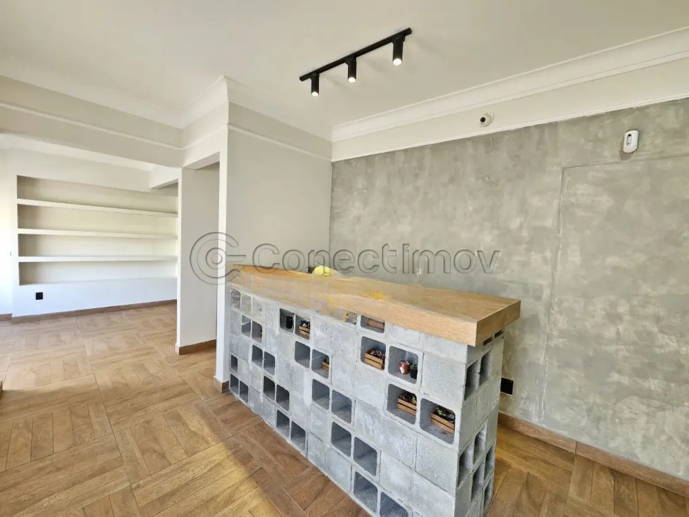 Comercial / Padrão em Ribeirão Preto Alugar por R$2.700,00