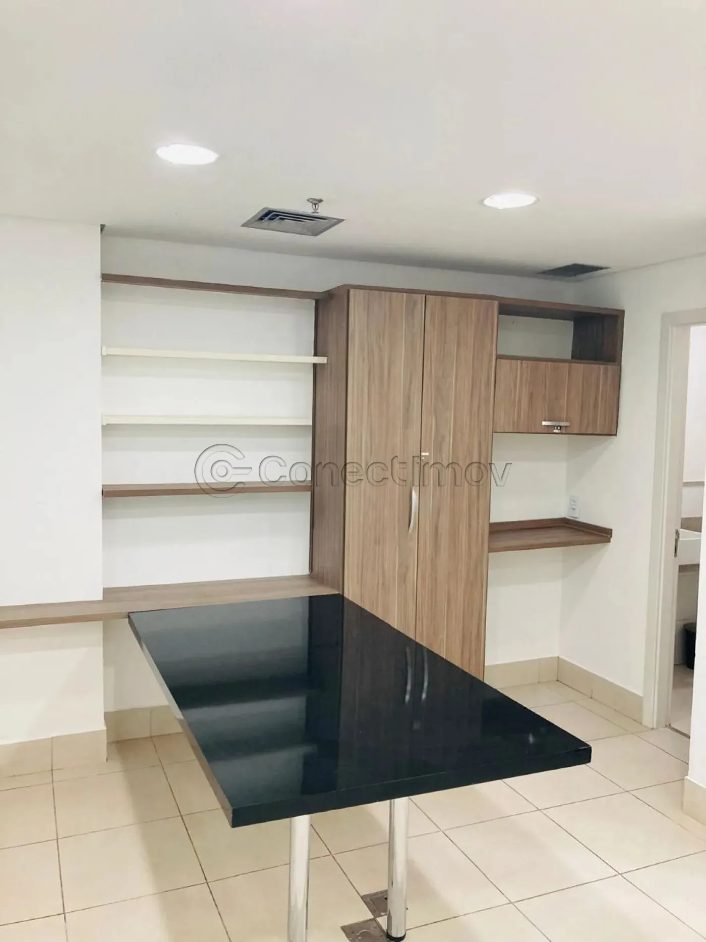 Comercial / Sala sem Condomínio em Ribeirão Preto Alugar por R$3.500,00
