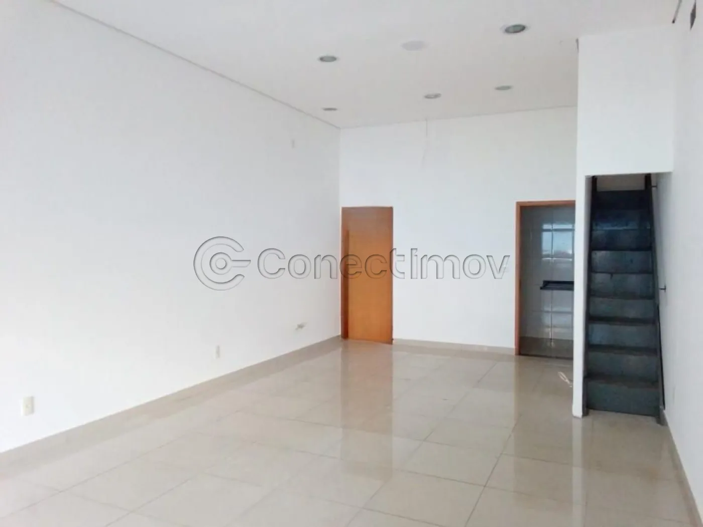 Comercial / Salão em Ribeirão Preto Alugar por R$2.800,00