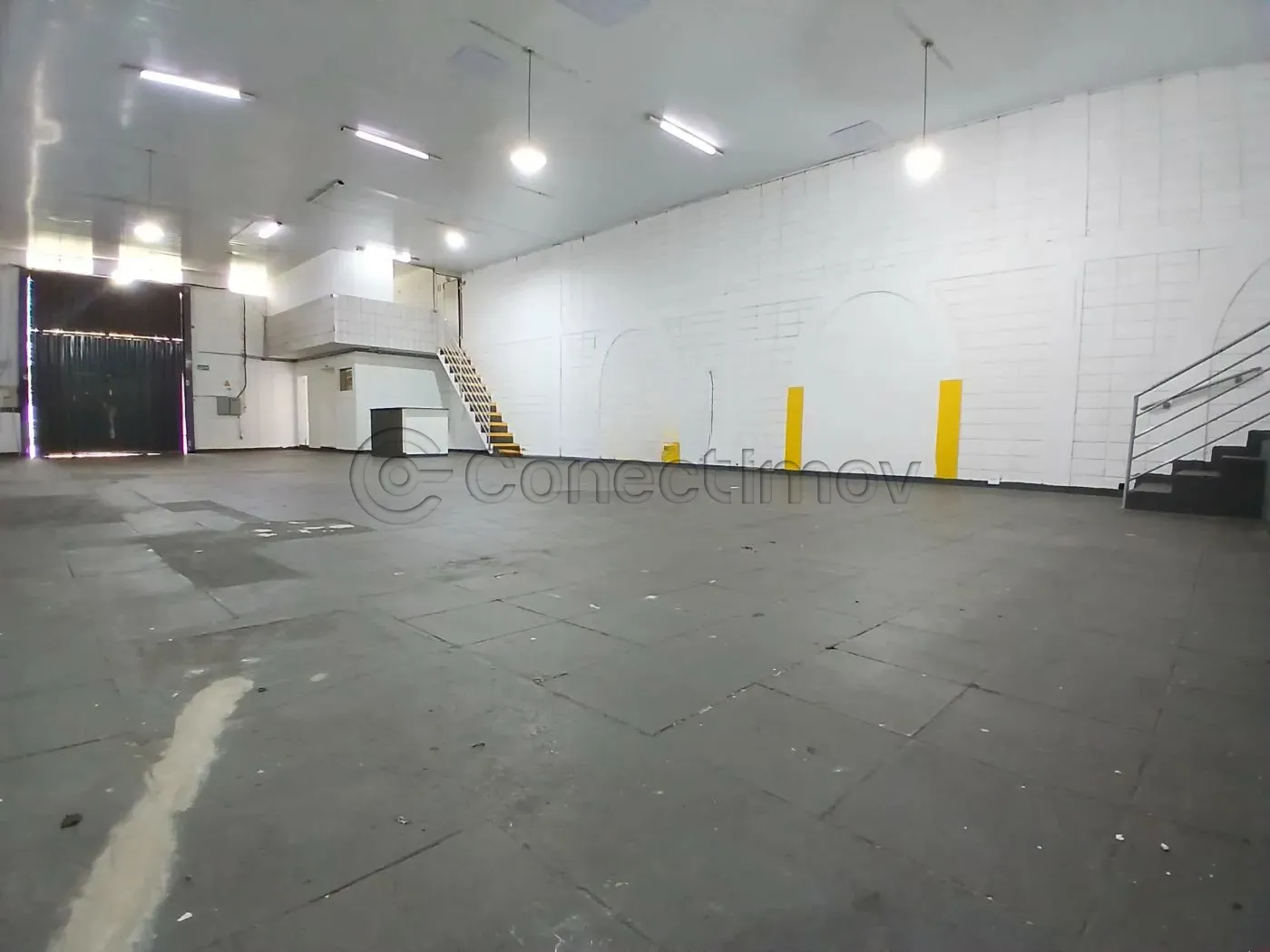 Comercial / Galpão em Ribeirão Preto Alugar por R$6.360,00
