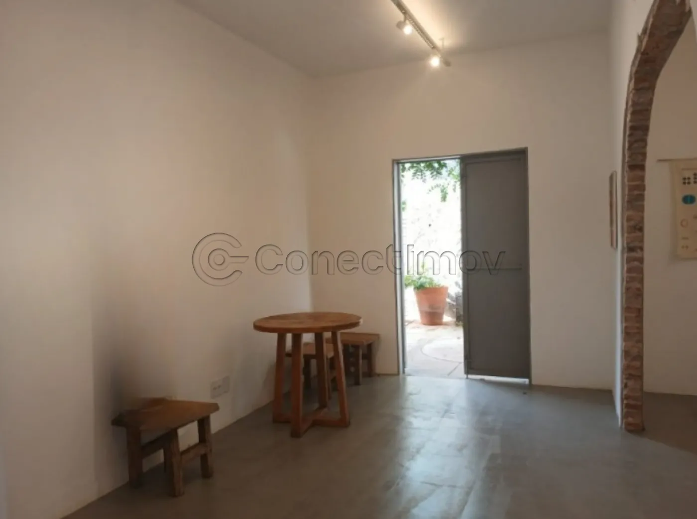 Comercial / Padrão em Ribeirão Preto Alugar por R$12.000,00