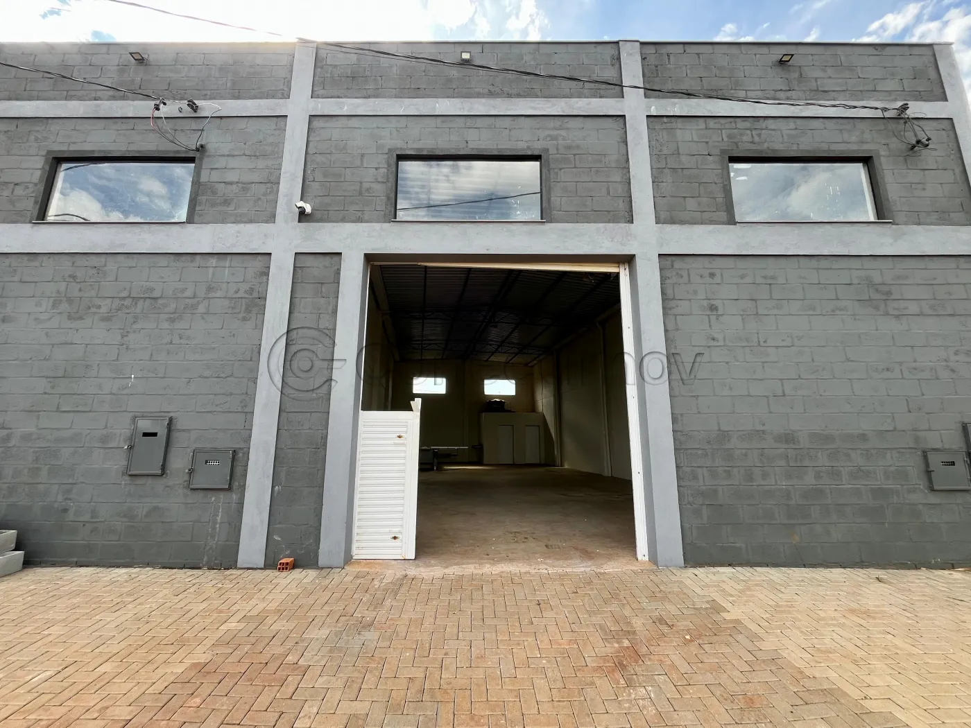 Comercial / Galpão em Ribeirão Preto Alugar por R$3.000,00