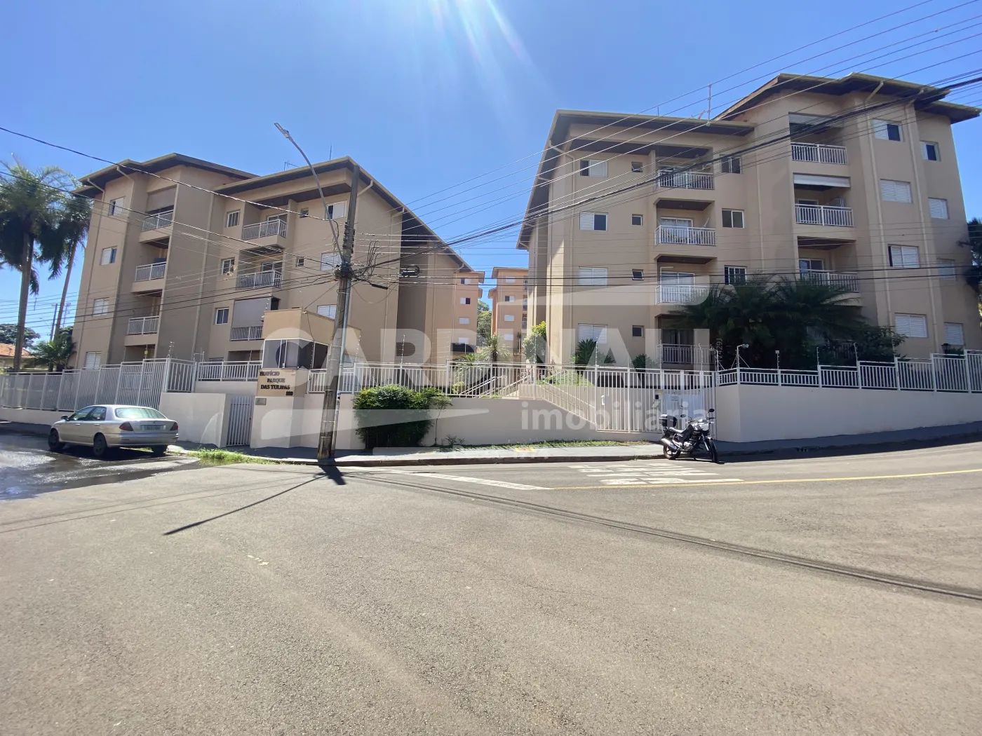 Alugar Apartamento / Padrão em São Carlos R$ 1.223,00 - Foto 1