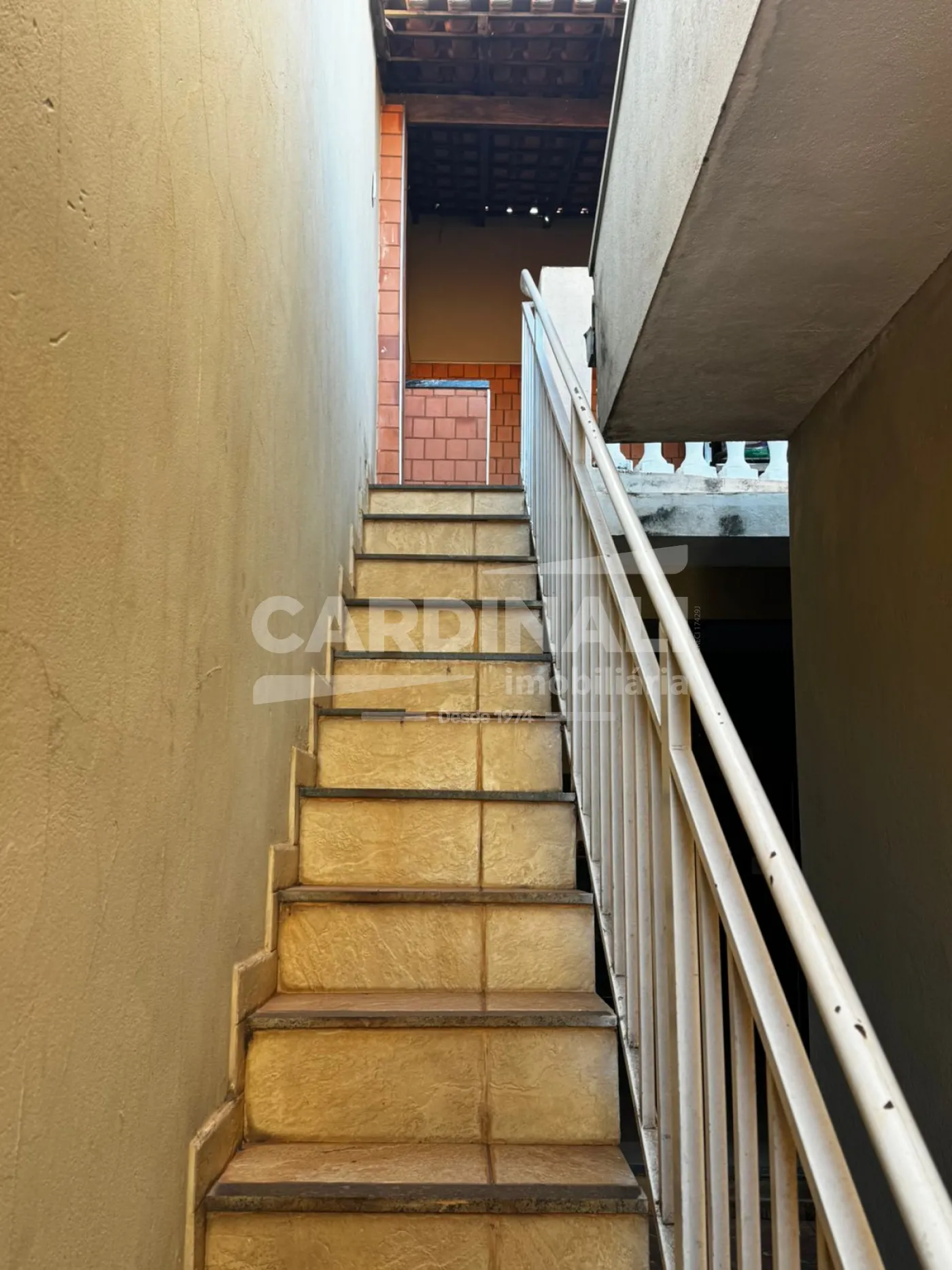 Escada Alugar Casa / Padrão em Ribeirão Preto R$ 1.700,00 - Foto 10