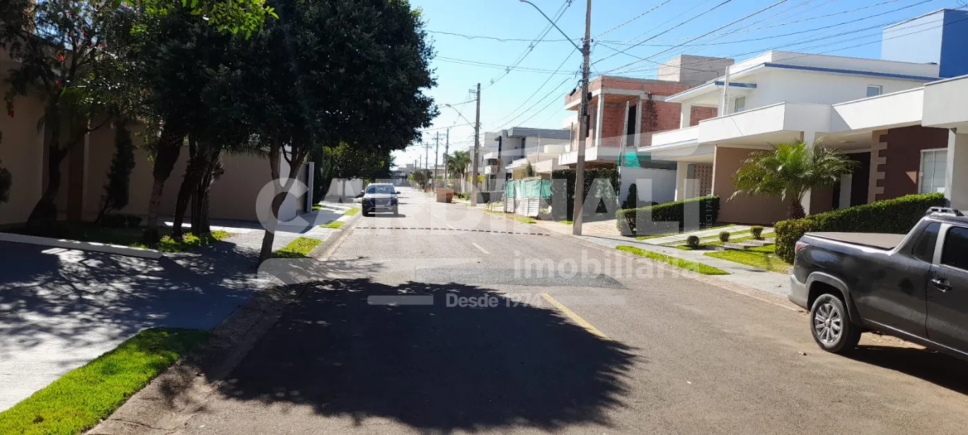 Casa / Condomínio em São Carlos , Comprar por R$1.100.000,00