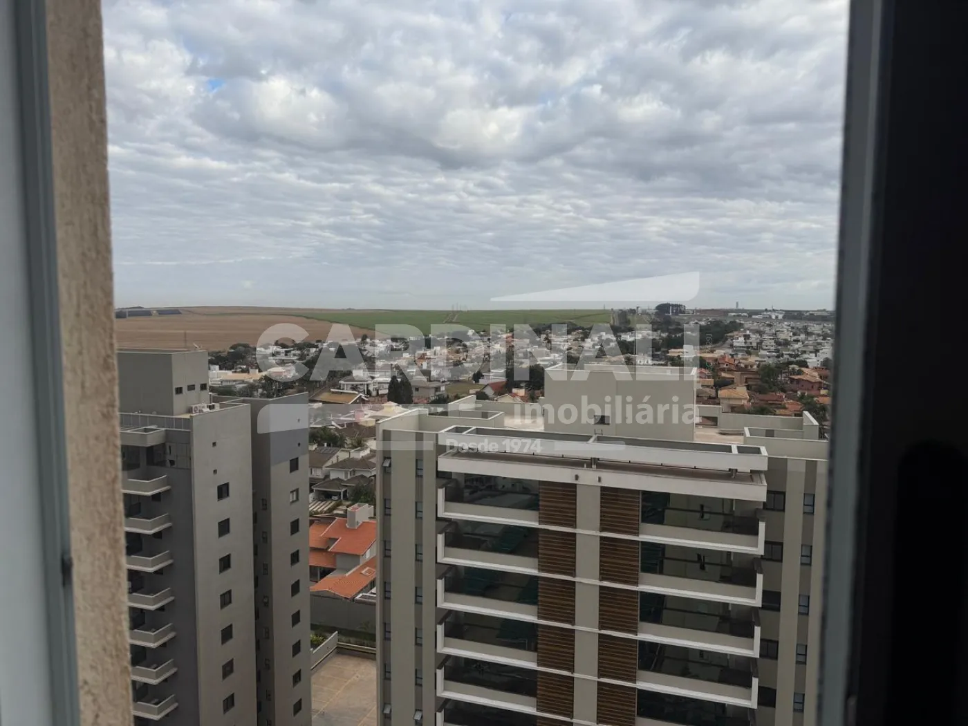 Apartamento / Padrão em São Carlos , Comprar por R$430.000,00
