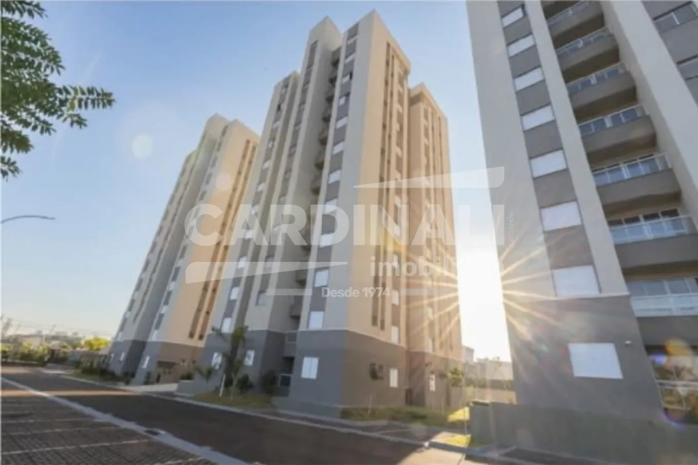 Alugar Apartamento / Padrão em Araraquara R$ 1.400,00 - Foto 2