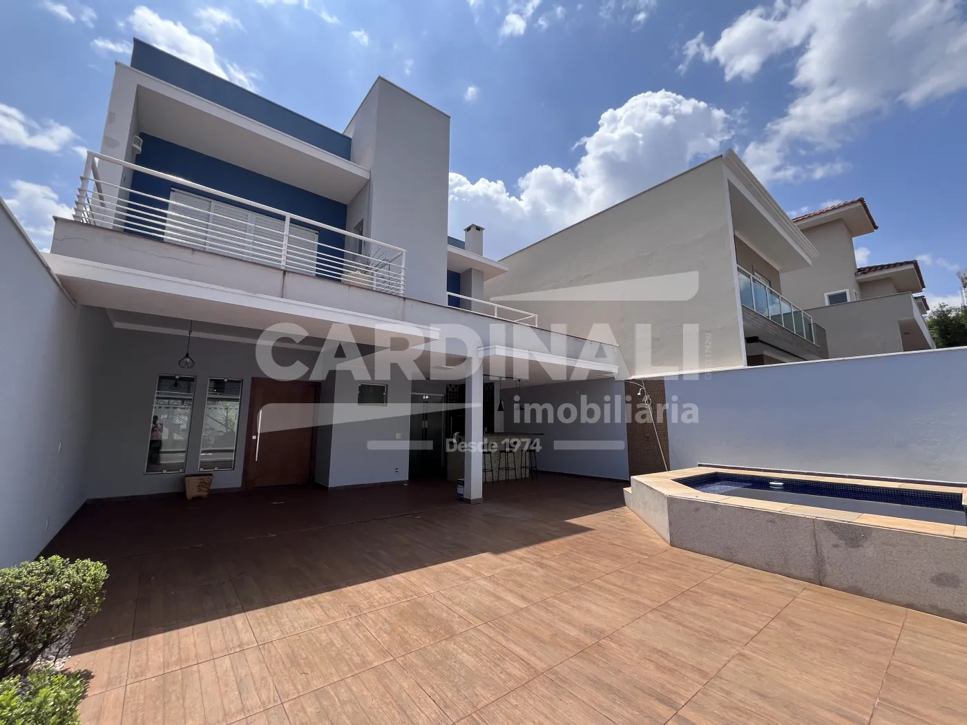 Casa / Padrão em Ribeirão Preto  Casa / Padrão em Ribeirão Preto