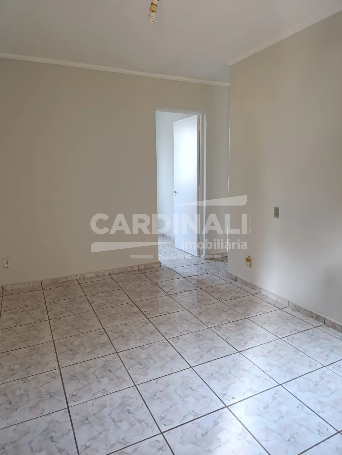 Comprar Apartamento / Padrão em Araraquara R$ 80.000,00 - Foto 1