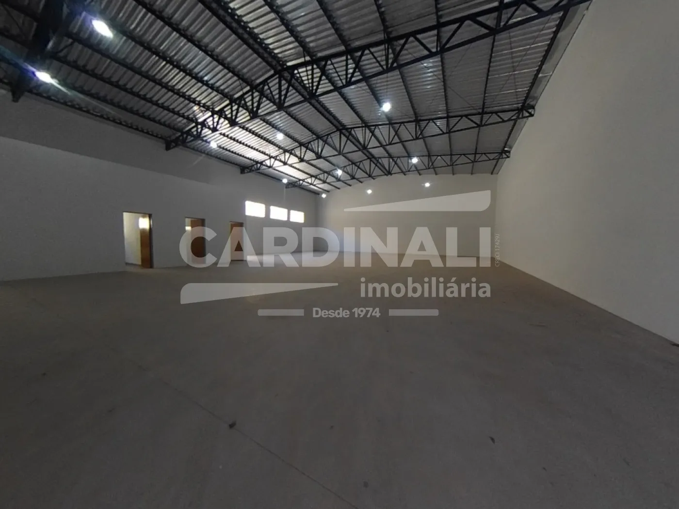 Alugar Comercial / Barracão em São Carlos R$ 10.000,00 - Foto 3
