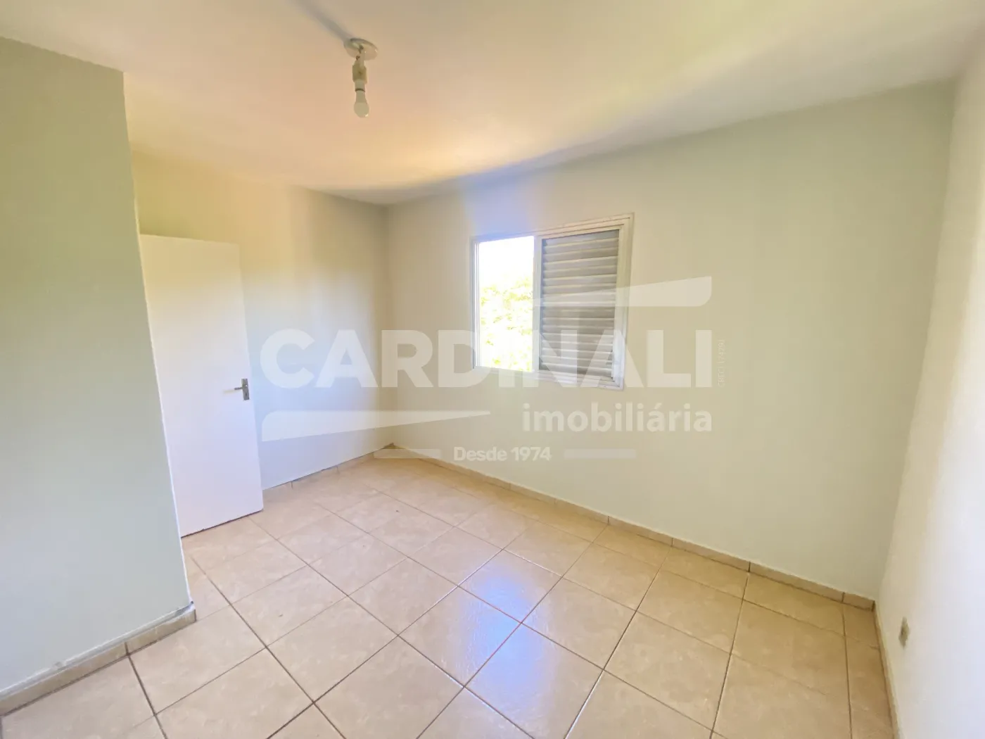 Alugar Apartamento / Padrão em São Carlos R$ 1.056,00 - Foto 5
