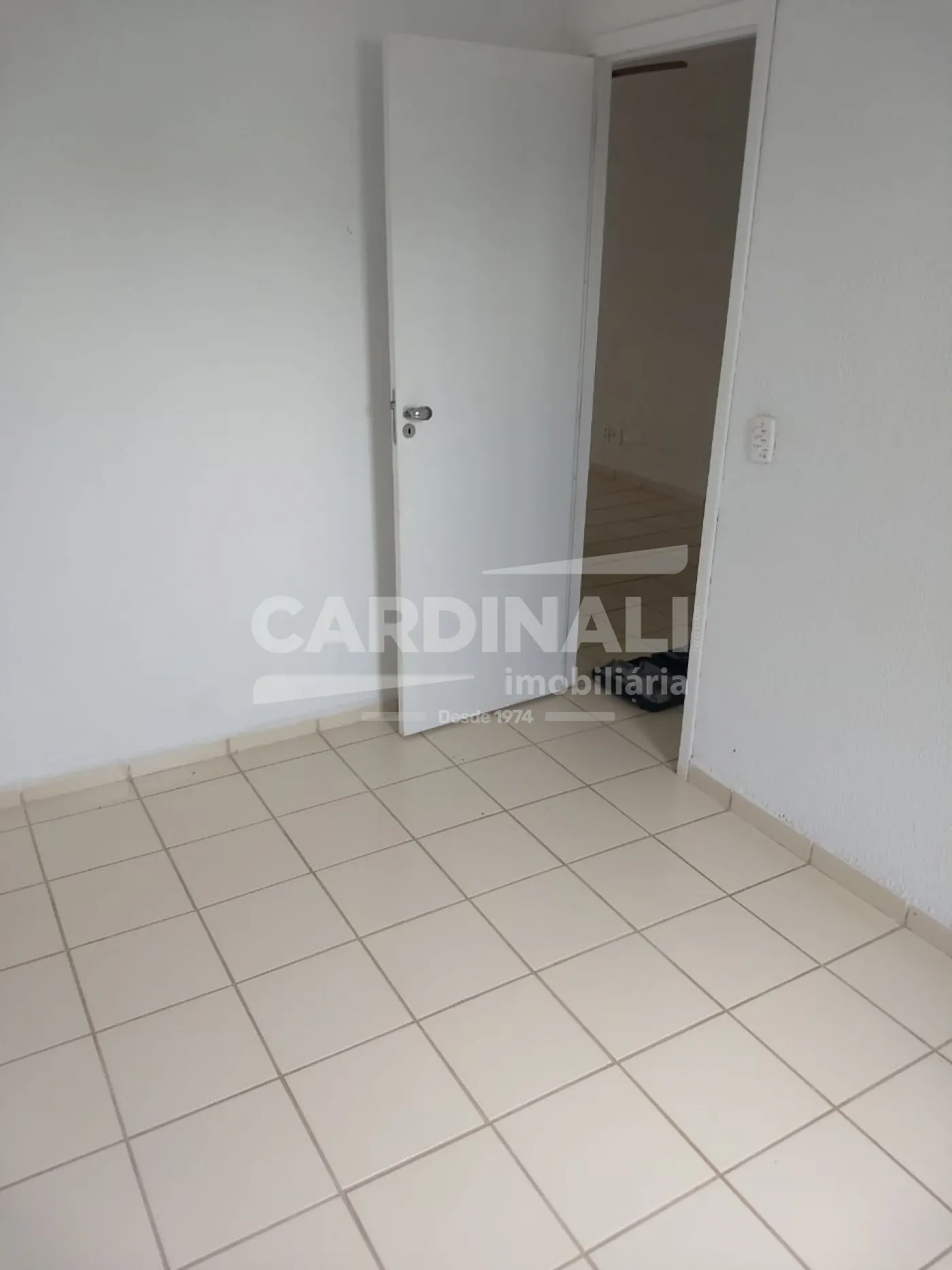 Alugar Casa / Condomínio em São Carlos R$ 1.556,00 - Foto 4